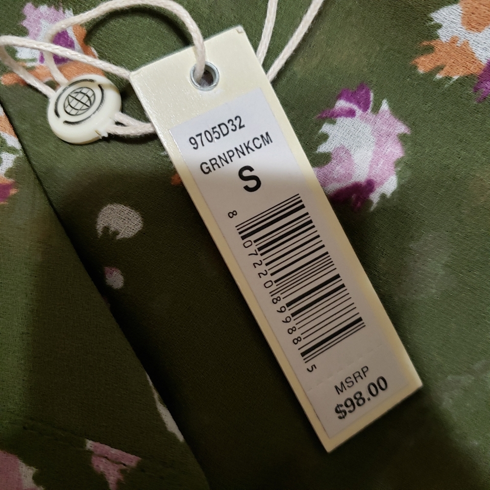 Max Studio Floral Sheer Blouse Size Small NWT Olive Green - Picture 8 of 8